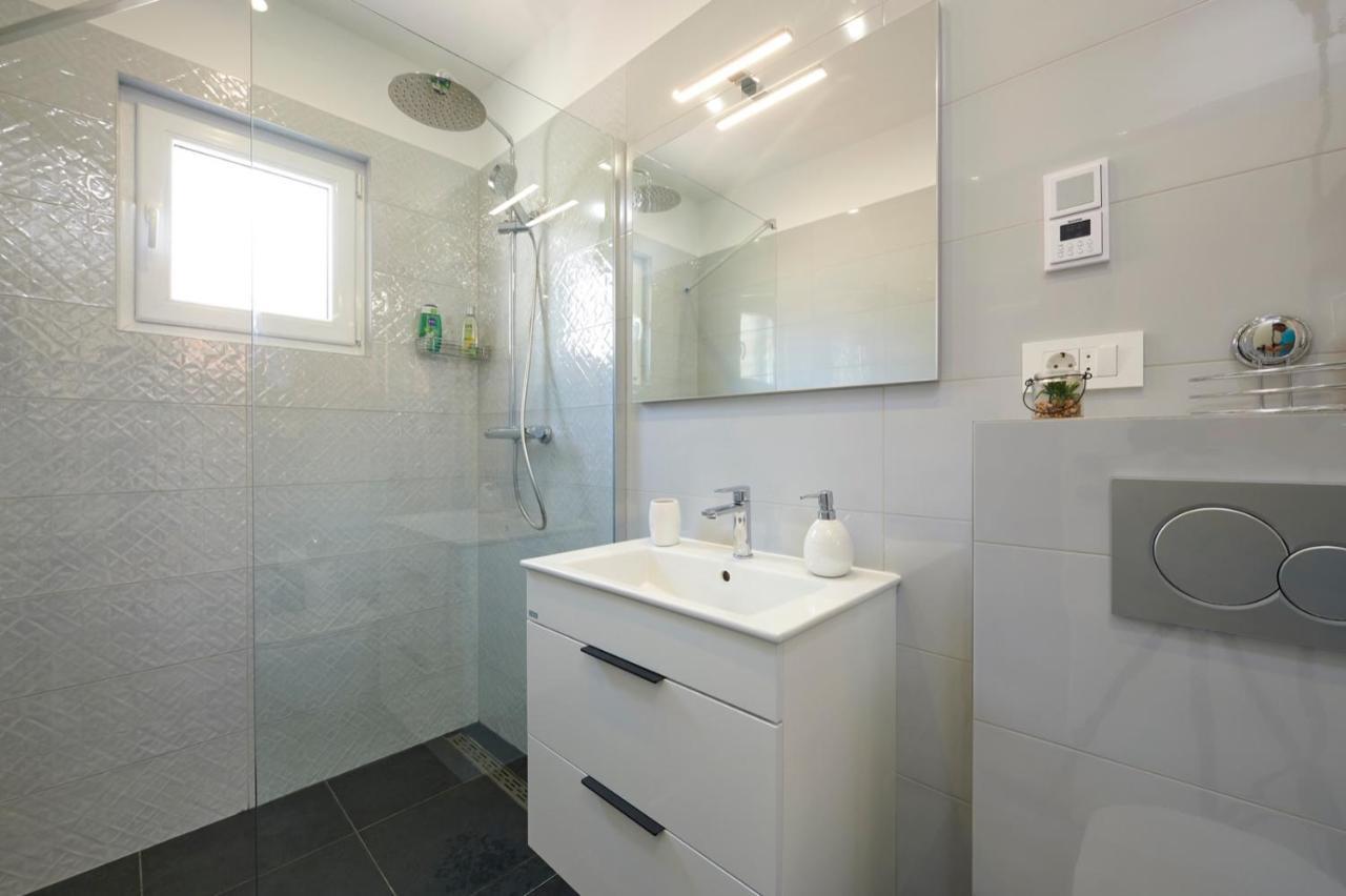 Apartments Marija Τρογκίρ Εξωτερικό φωτογραφία